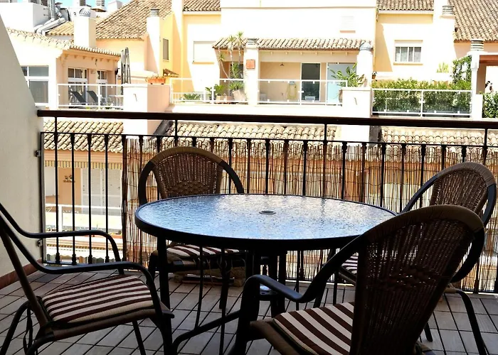 Apartmán El Forti, 2 Dormitorios, Centro, By Bookindenia *